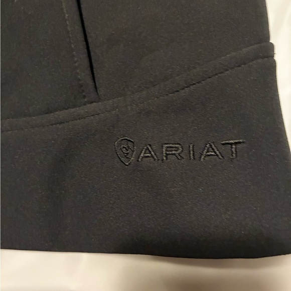Ariat Size XL Black Jacket Zip Up w/Zebra Print
Micro Fleece Lining Soft Shell - Picture 8 of 14